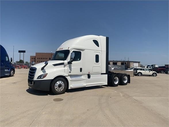 2020 FREIGHTLINER CASCADIA 126 8044760740 2020 FREIGHTLINER CASCADIA 126 8044760740