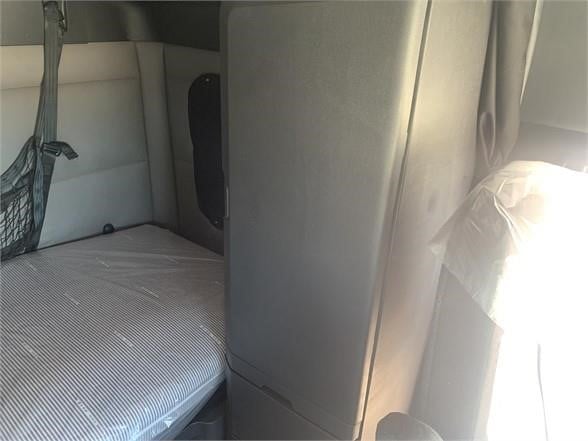 2020 FREIGHTLINER CASCADIA 126 8044760762 2020 FREIGHTLINER CASCADIA 126 8044760762