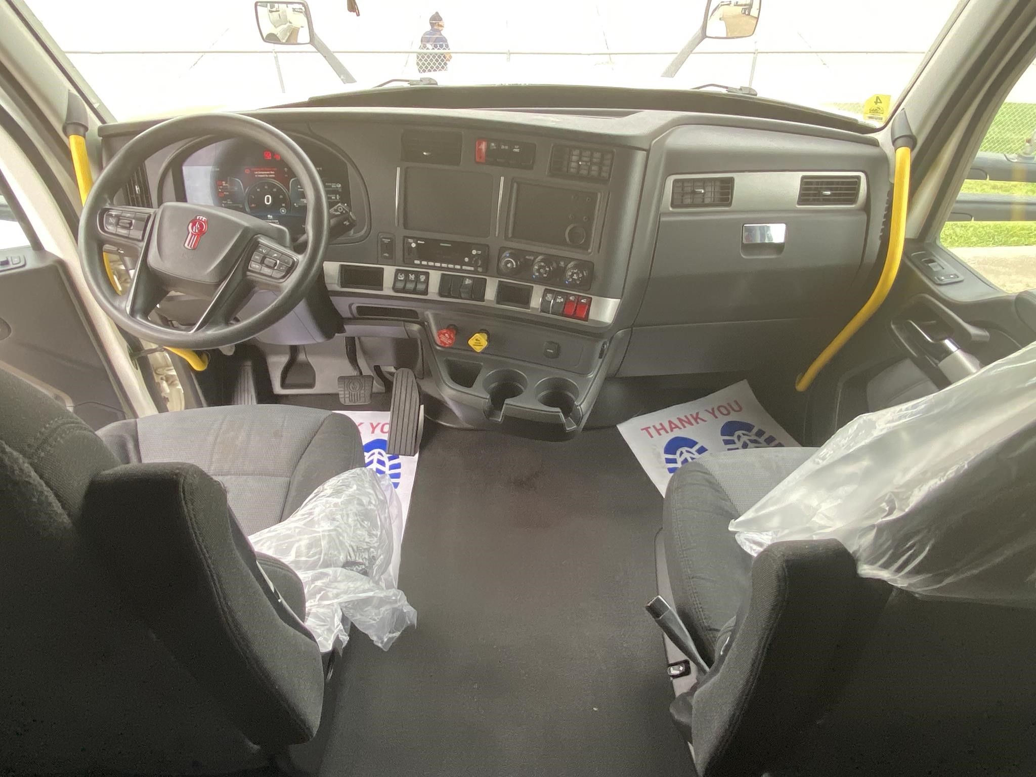 2022 KENWORTH T680 - image 6 of 6