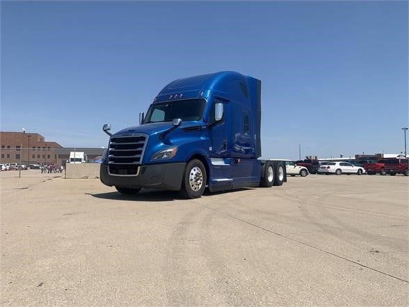 2023 FREIGHTLINER CASCADIA 126 2023 FREIGHTLINER CASCADIA 126 - image 1 of 6