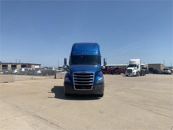 2023 FREIGHTLINER CASCADIA 126 2023 FREIGHTLINER CASCADIA 126 - image 5 of 6