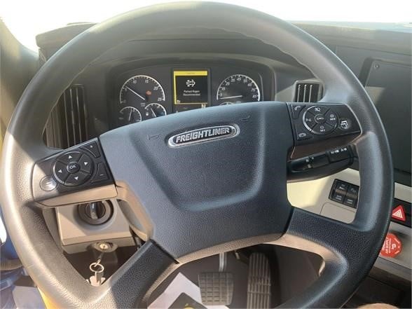 2023 FREIGHTLINER CASCADIA 126 8044761076 2023 FREIGHTLINER CASCADIA 126 8044761076