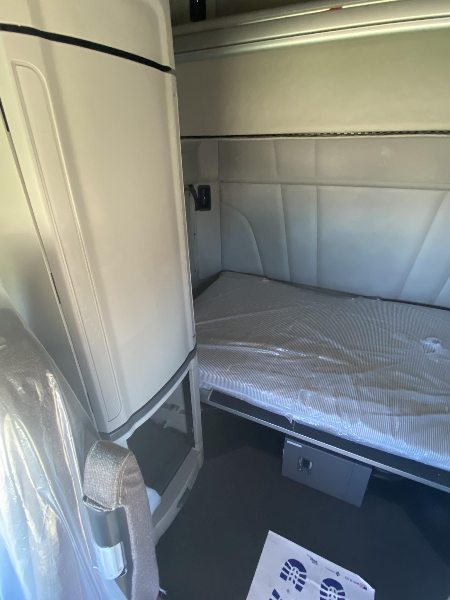 2022 PETERBILT 579 10015763840 2022 PETERBILT 579 10015763840