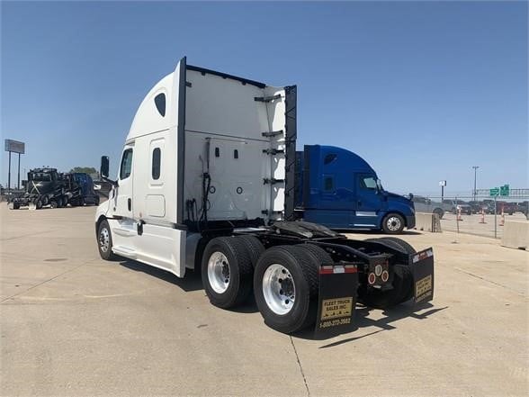 2023 FREIGHTLINER CASCADIA 126 8044760752 2023 FREIGHTLINER CASCADIA 126 8044760752