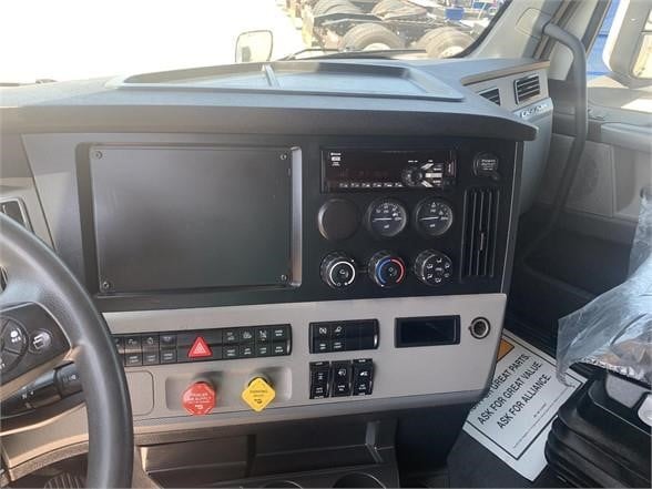2023 FREIGHTLINER CASCADIA 126 8044760755 2023 FREIGHTLINER CASCADIA 126 8044760755