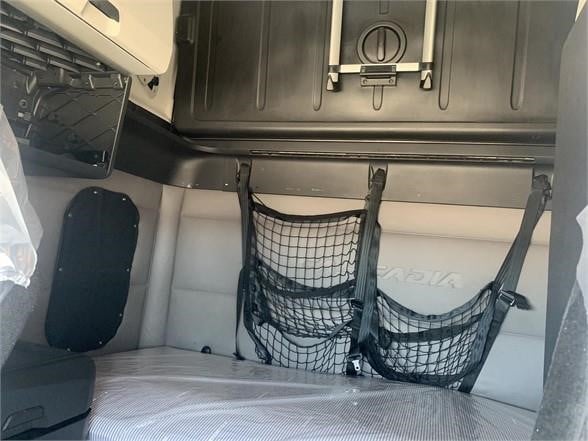 2023 FREIGHTLINER CASCADIA 126 8044760761 2023 FREIGHTLINER CASCADIA 126 8044760761