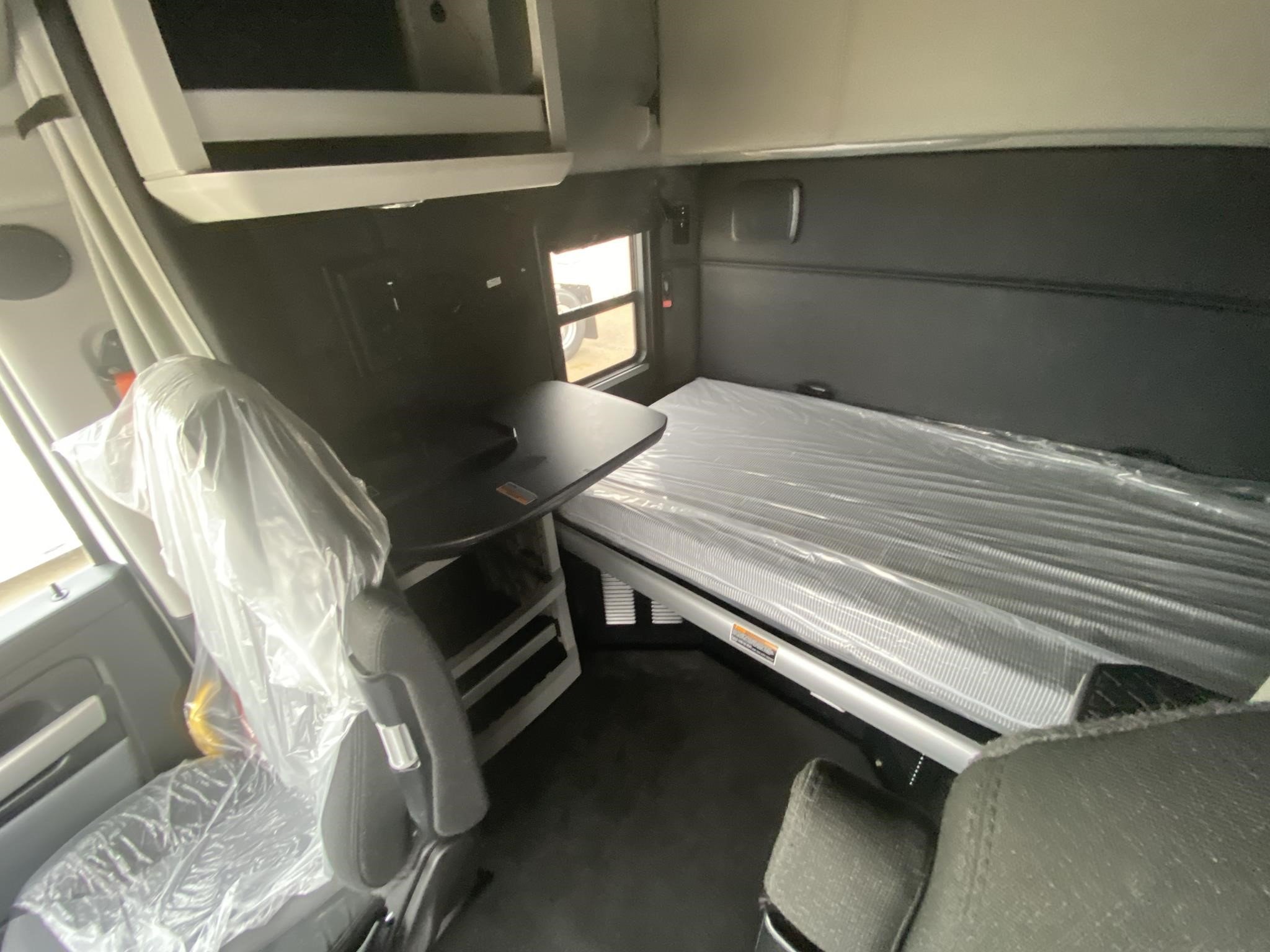 2022 KENWORTH T680 10005344213 2022 KENWORTH T680 10005344213