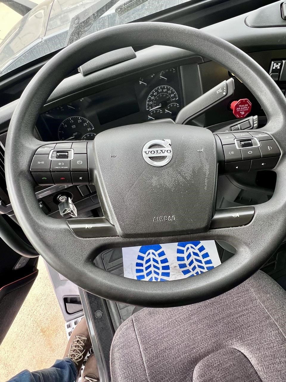 2022 VOLVO VNL64T760 10025324852 2022 VOLVO VNL64T760 10025324852