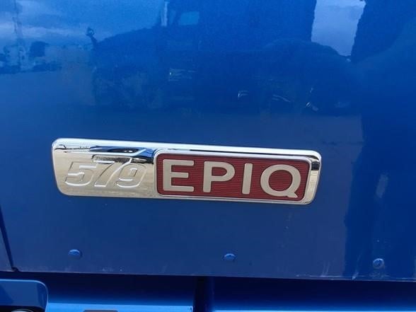 2022 PETERBILT 579 - image 2 of 6