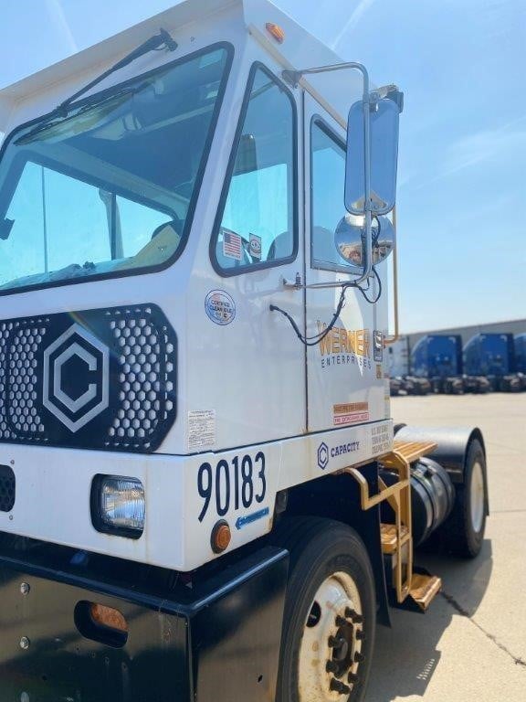 2018 CAPACITY TJ5000 DOT 2018 CAPACITY TJ5000 DOT - image 2 of 6