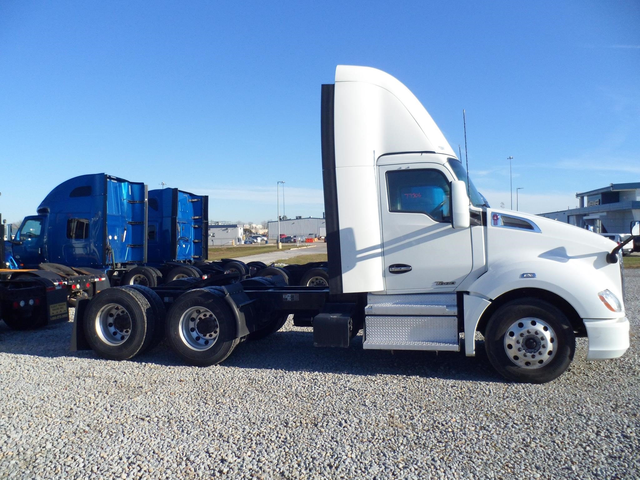 2023 KENWORTH T680 10025837950 2023 KENWORTH T680 10025837950