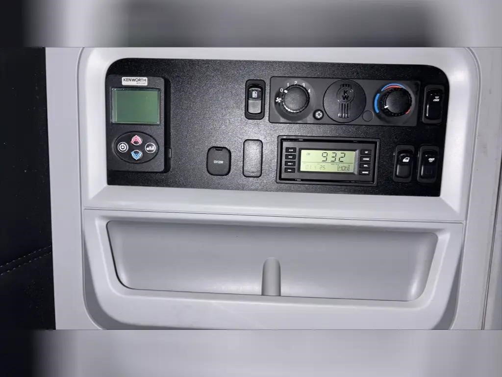 2021 KENWORTH T680 10026036565 2021 KENWORTH T680 10026036565