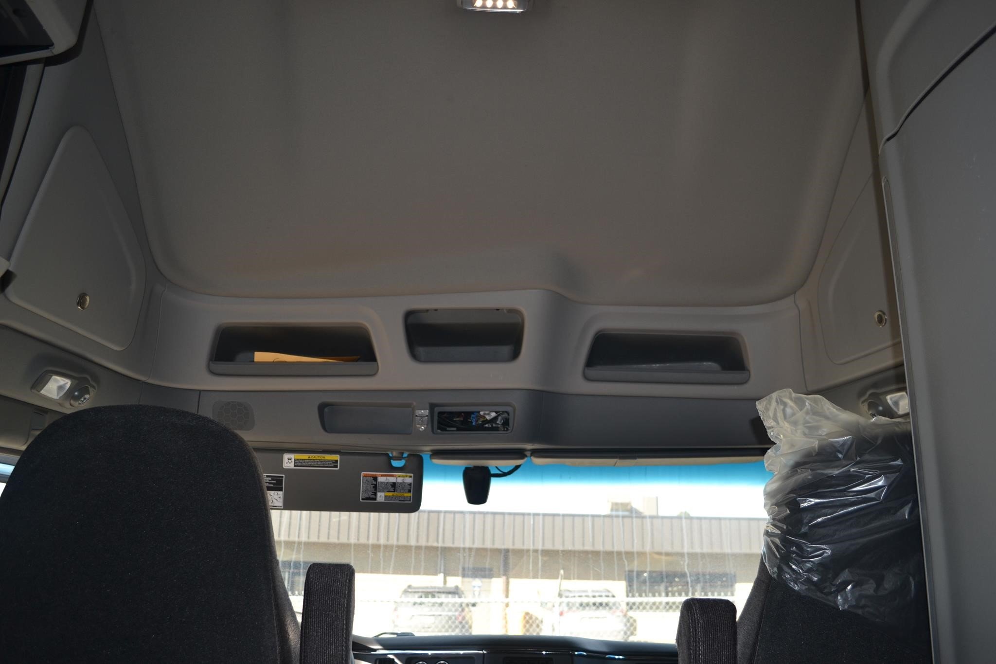 2023 PETERBILT 579 10026043582 2023 PETERBILT 579 10026043582