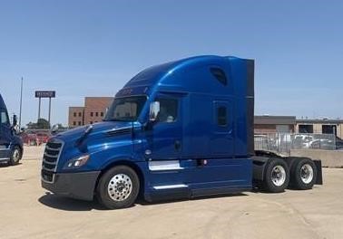 2023 FREIGHTLINER CASCADIA 126 - image 1 of 6
