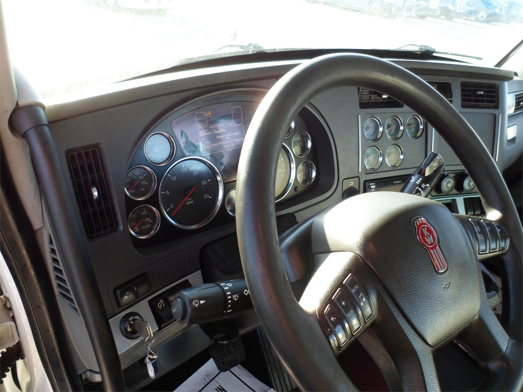2023 KENWORTH T680 - image 6 of 6