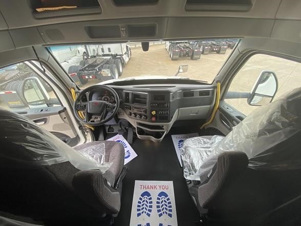 2023 PETERBILT 579 10024634723 2023 PETERBILT 579 10024634723