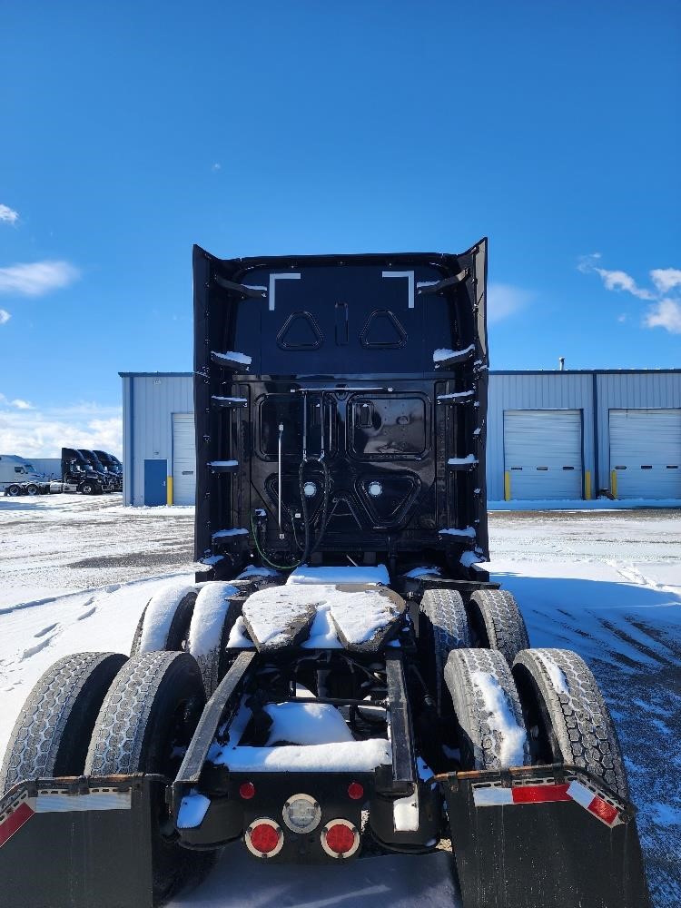 2023 FREIGHTLINER CASCADIA 126 11000432165 2023 FREIGHTLINER CASCADIA 126 11000432165