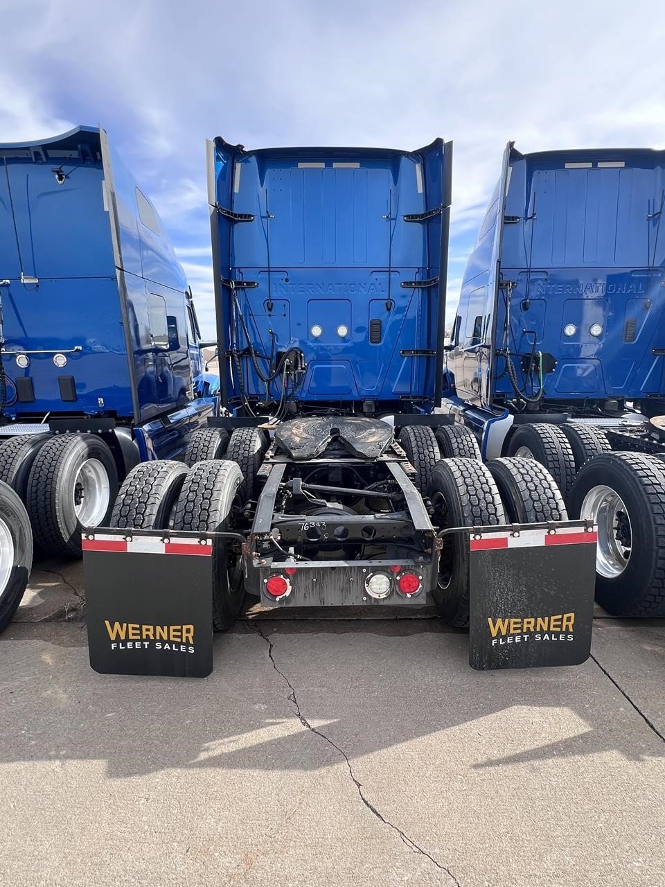 2022 INTERNATIONAL LT 2022 INTERNATIONAL LT - image 3 of 6