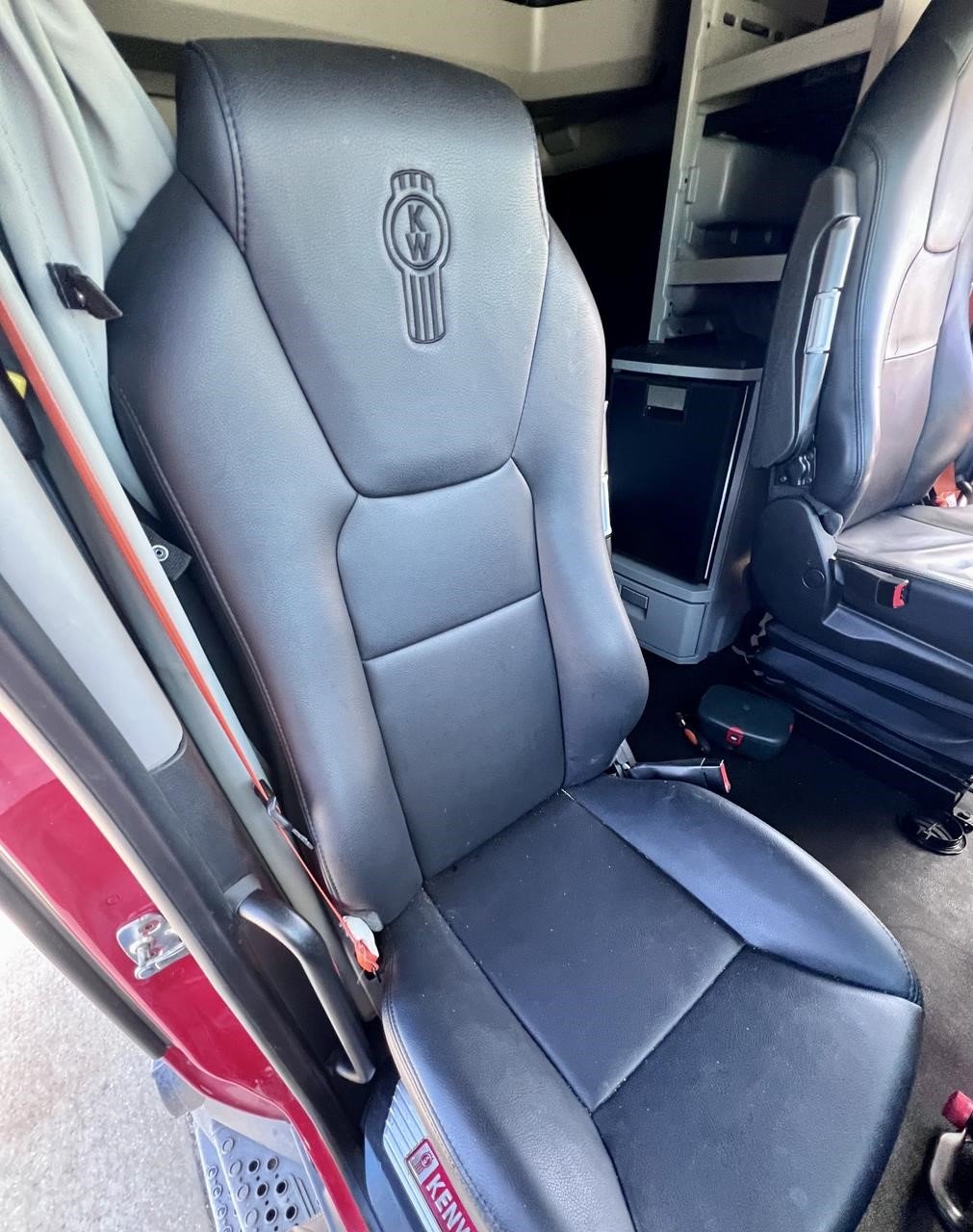 2022 KENWORTH T680 11005389704 2022 KENWORTH T680 11005389704